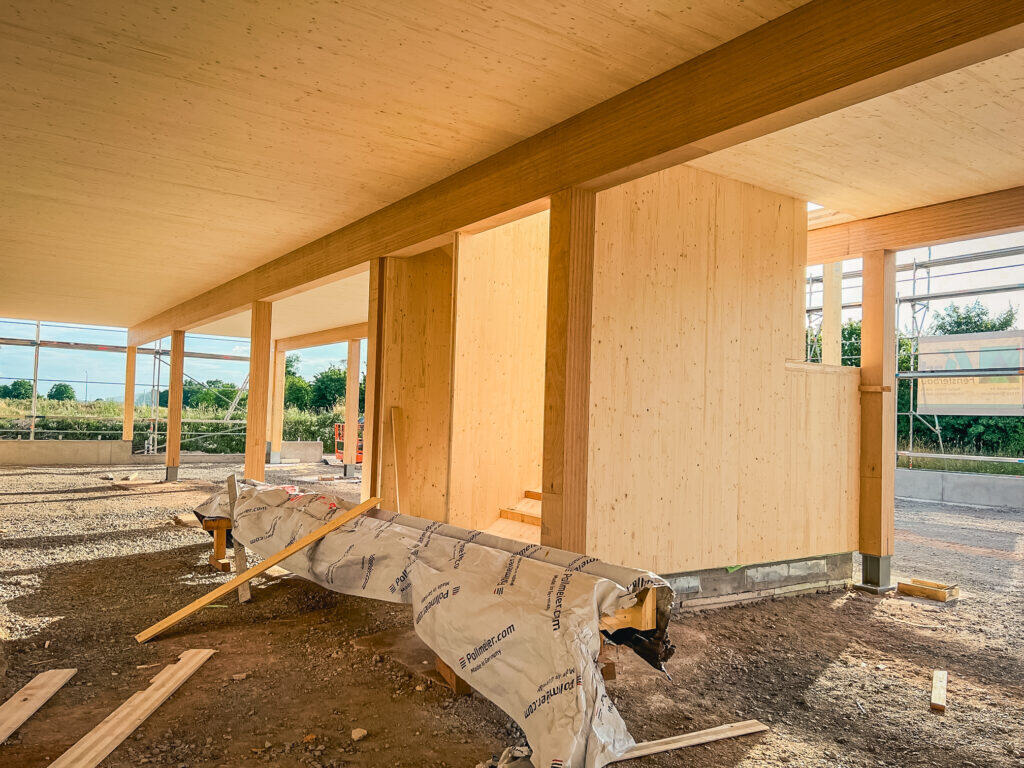 Aufbau einer mehrschichtigen Holzfaser-WDVS-Fassade